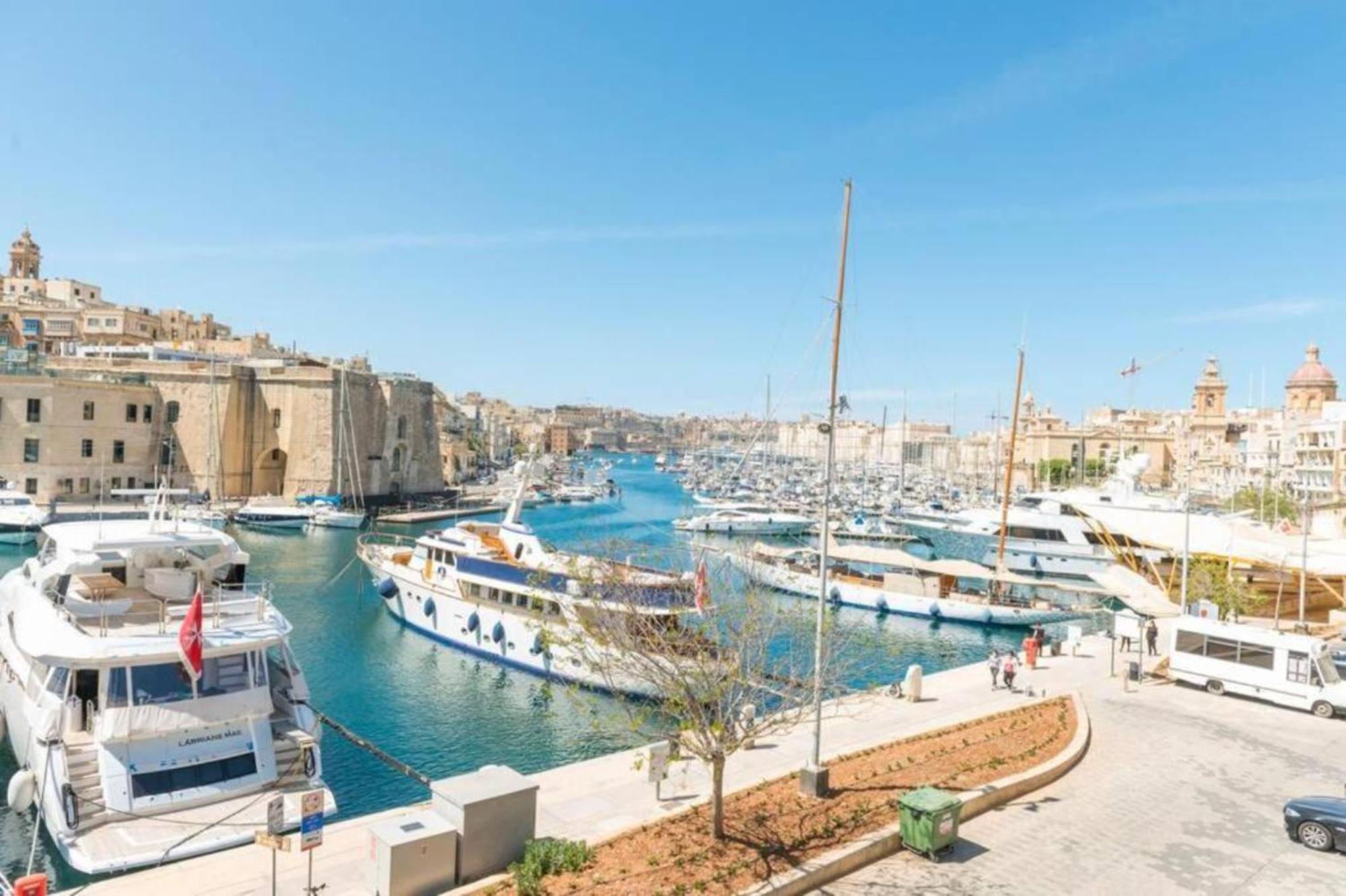 Authentic 1St Fl Apartment At The 3 Cities Marina Cospicua ภายนอก รูปภาพ